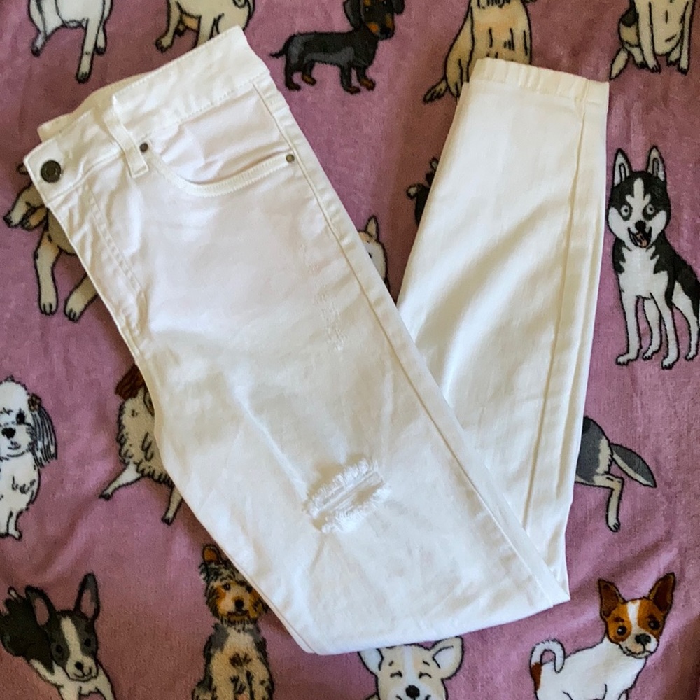 Grace & Lace Ivory Distressed Jeans